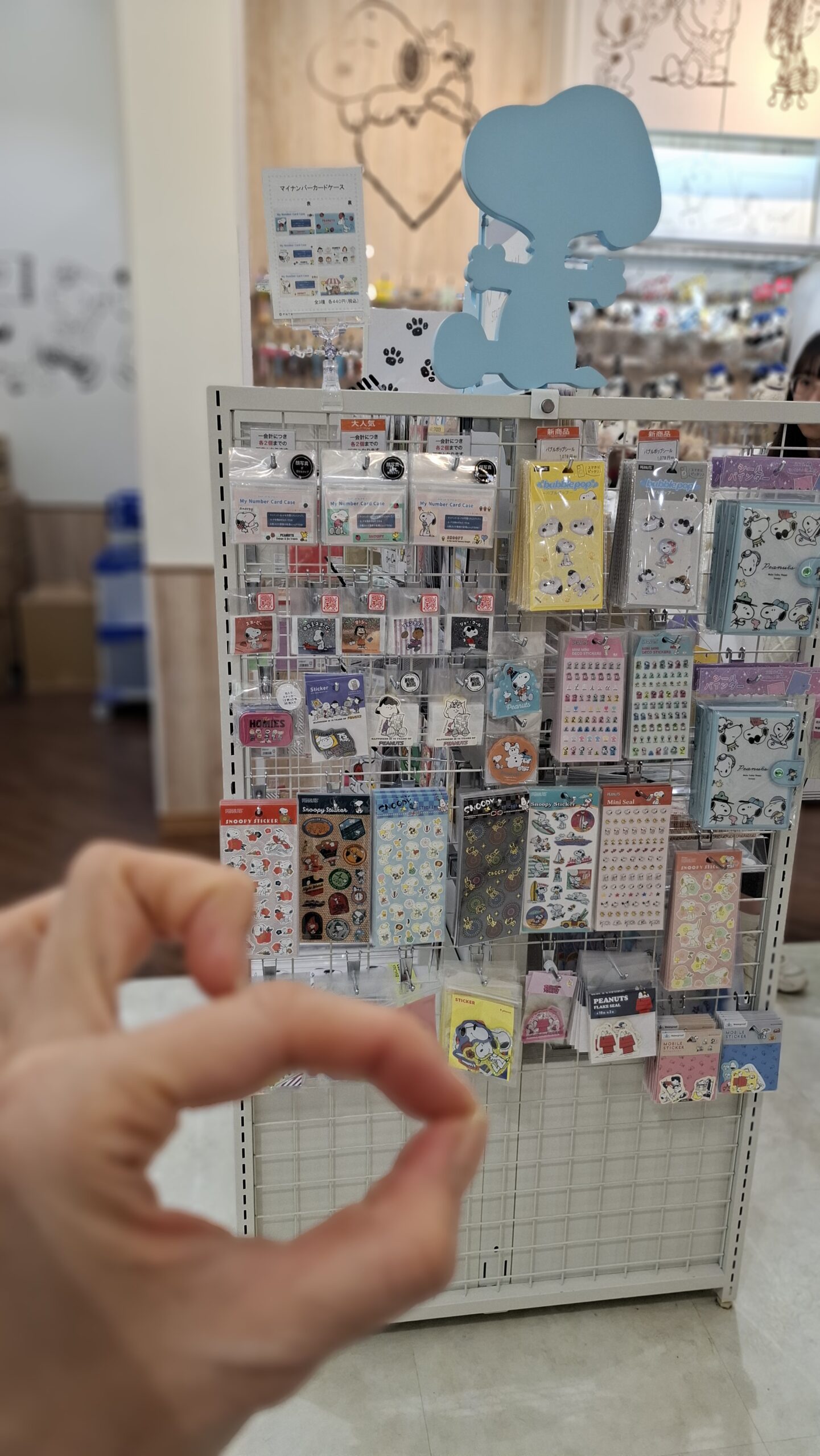 公式ショップのシール売り場の画像